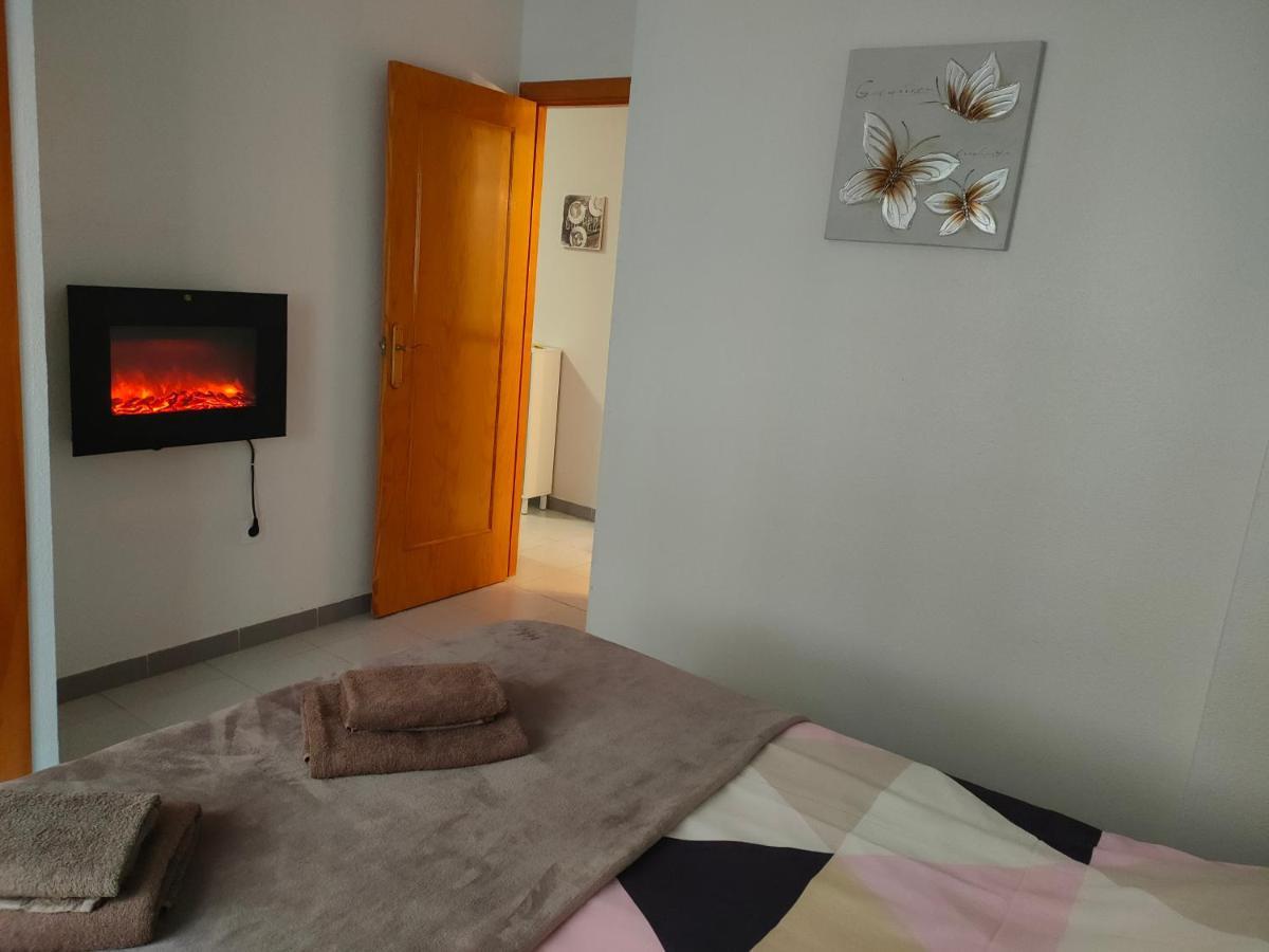 Casas Holiday - Playa Acequion تورّيفيِخا المظهر الخارجي الصورة